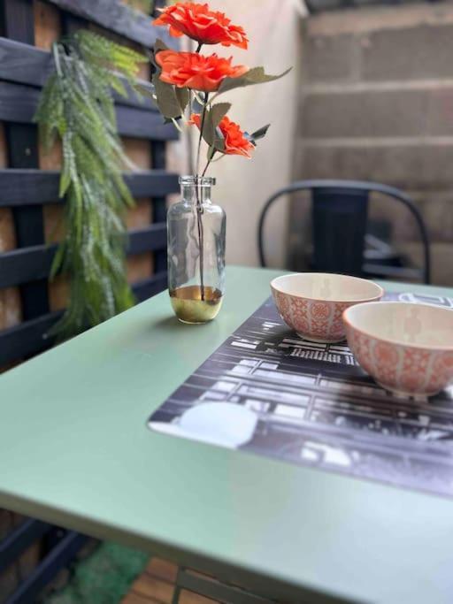 Апартаменты Le Petit Kiosque - Terrasse Parking & Local Velo Верден-сюр-Мёз Экстерьер фото