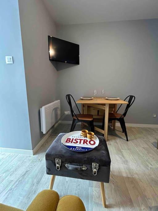 Апартаменты Le Petit Kiosque - Terrasse Parking & Local Velo Верден-сюр-Мёз Экстерьер фото